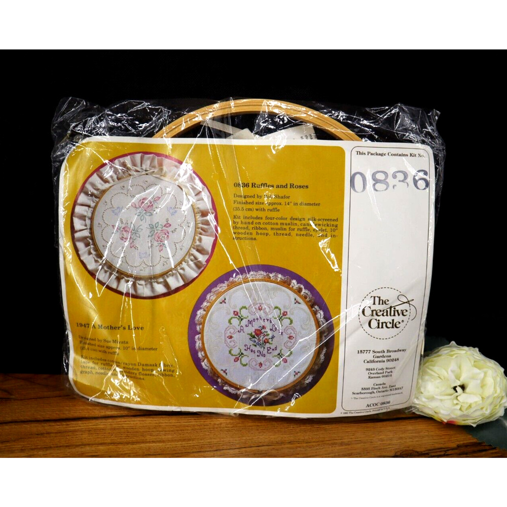 Vintage 1985 The Creative Circle Kit Needlework 0836 Ruffles and Roses New